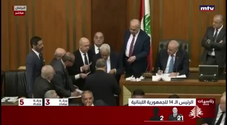 Lübnan'da Cumhurbaşkanlığı seçimlerinde Bernie Sanders'a oy verildi