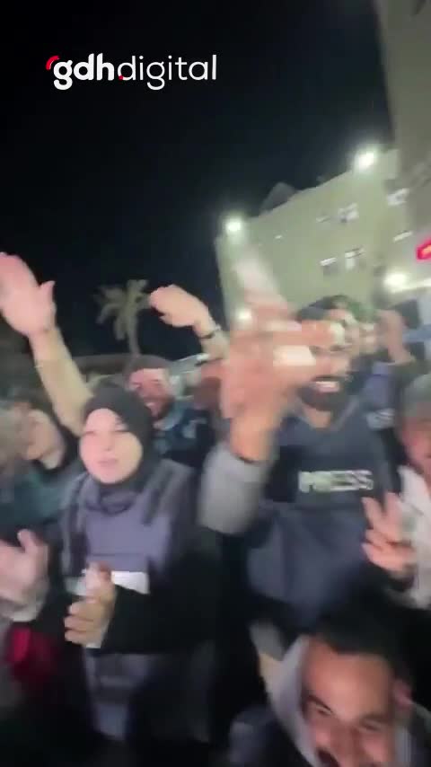 Gazeteciler, Gazze'deki soykırımı ve ateşkes anlaşmasını kutladı