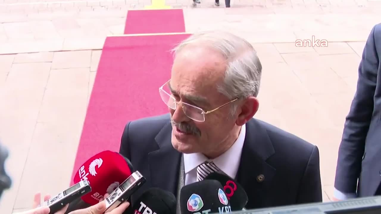 Büyükerşen: Genel Başkanımızı destekliyor, mücadele sürecek!