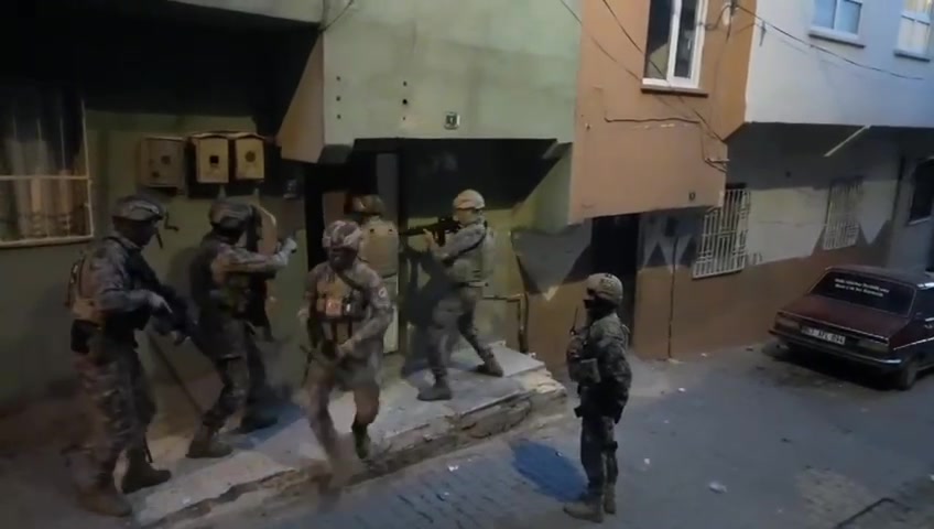 'Bozdoğan-38' operasyonunda 56 DEAŞ şüphelisi yakalandı
