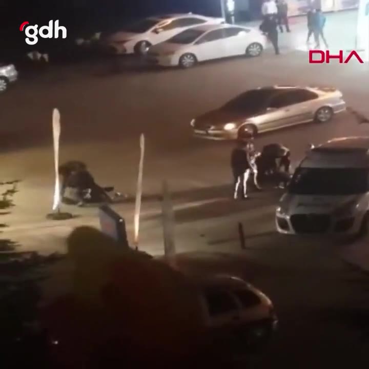 Çorum'da alkollü 3 kişi müzik açıp gözaltına alındı