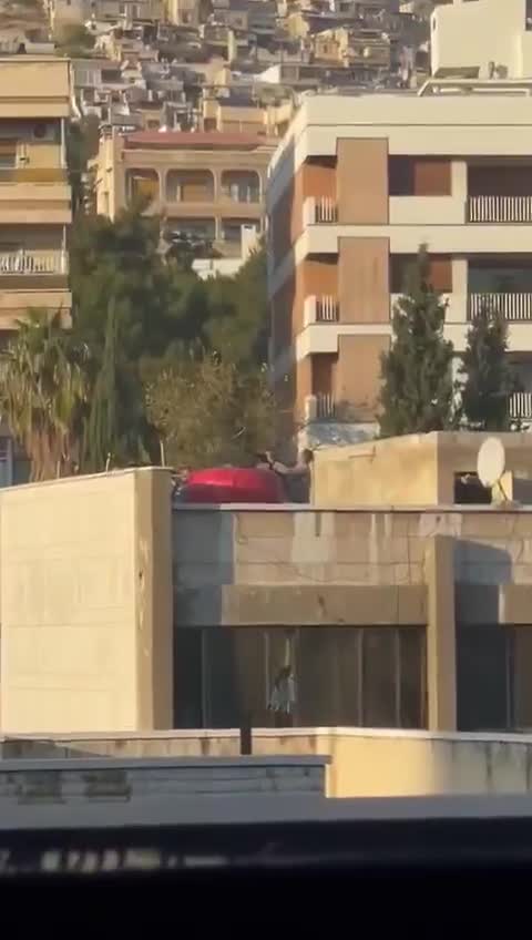 Şam'da Esad'ın evlerine drone saldırılarına karşı asker yerleştirildi