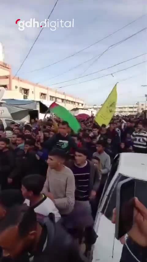 Gazze'de halk, beklenen ateşkesi kutluyor