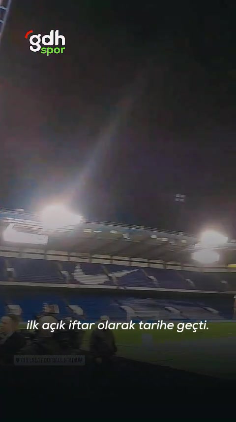 Chelsea, Stamford Bridge'de ilk stadyum iftarını yaptı