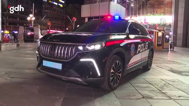 Ankara Motosikletli Polis Timleri Kızılay'da Togg kullanıyor