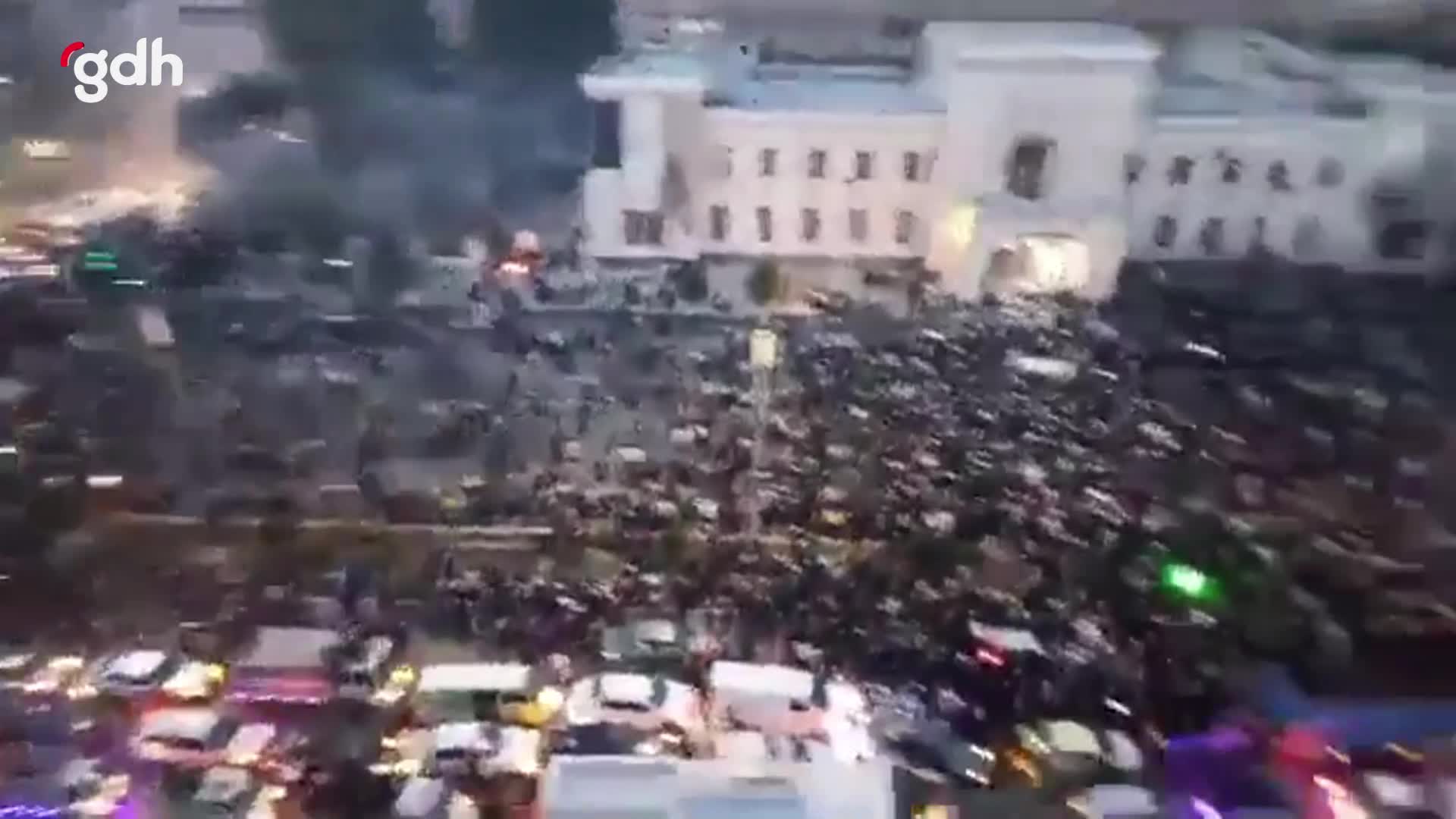 Hama halkı, Esad rejiminin devrilmesini kutladı