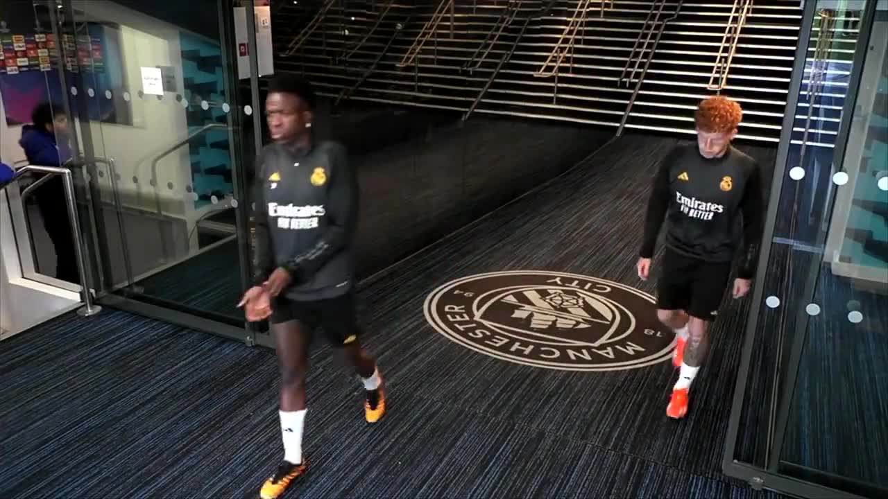 Real Madridli oyuncular, Manchester City logosuna basmamaya özen gösteriyor