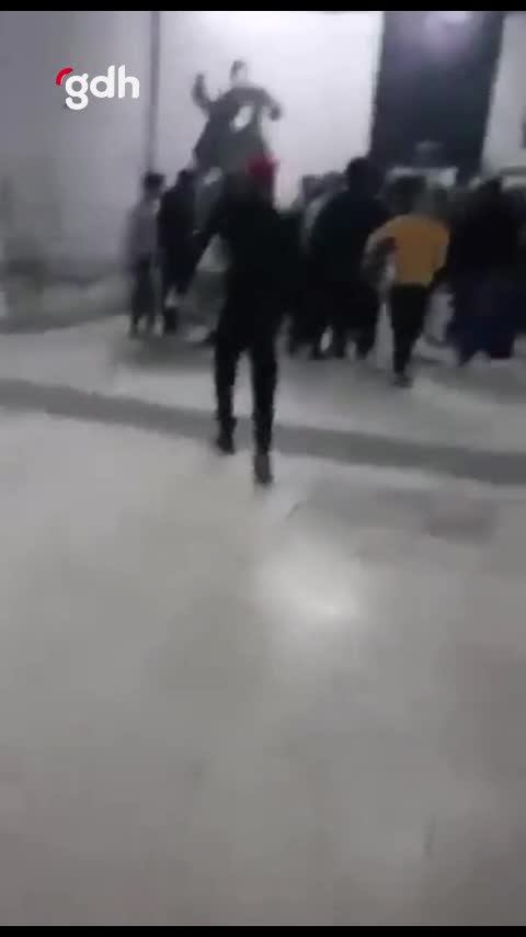 Suriye muhalifleri Adra Cezaevi'ndeki siyasi esirleri serbest bıraktı