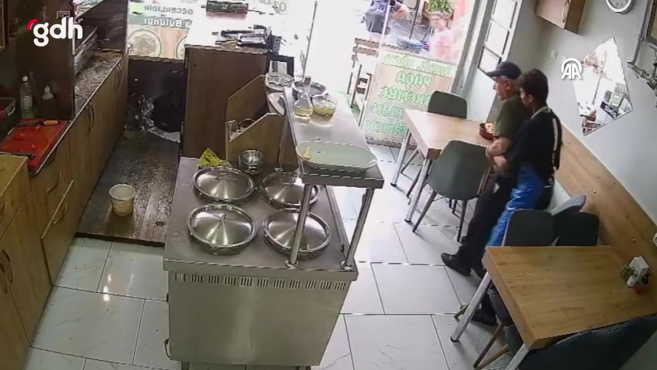 Uşak'ta stajyer aşçı, Heimlich ile müşteriyi kurtardı