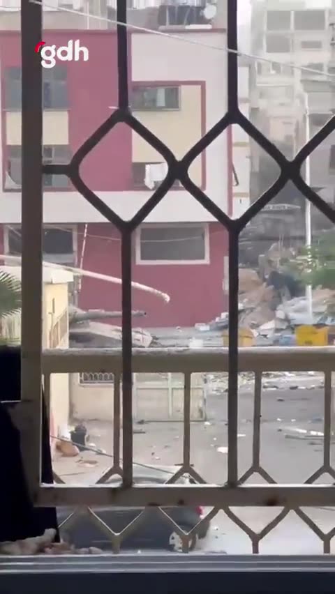 İsrail, hastaneleri kuşatarak saldırılarını sürdürüyor