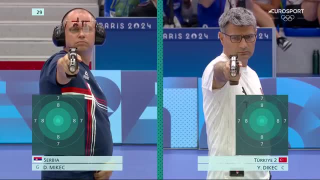 Yusuf Dikeç, cebini unutarak gümüş madalya kazandı!