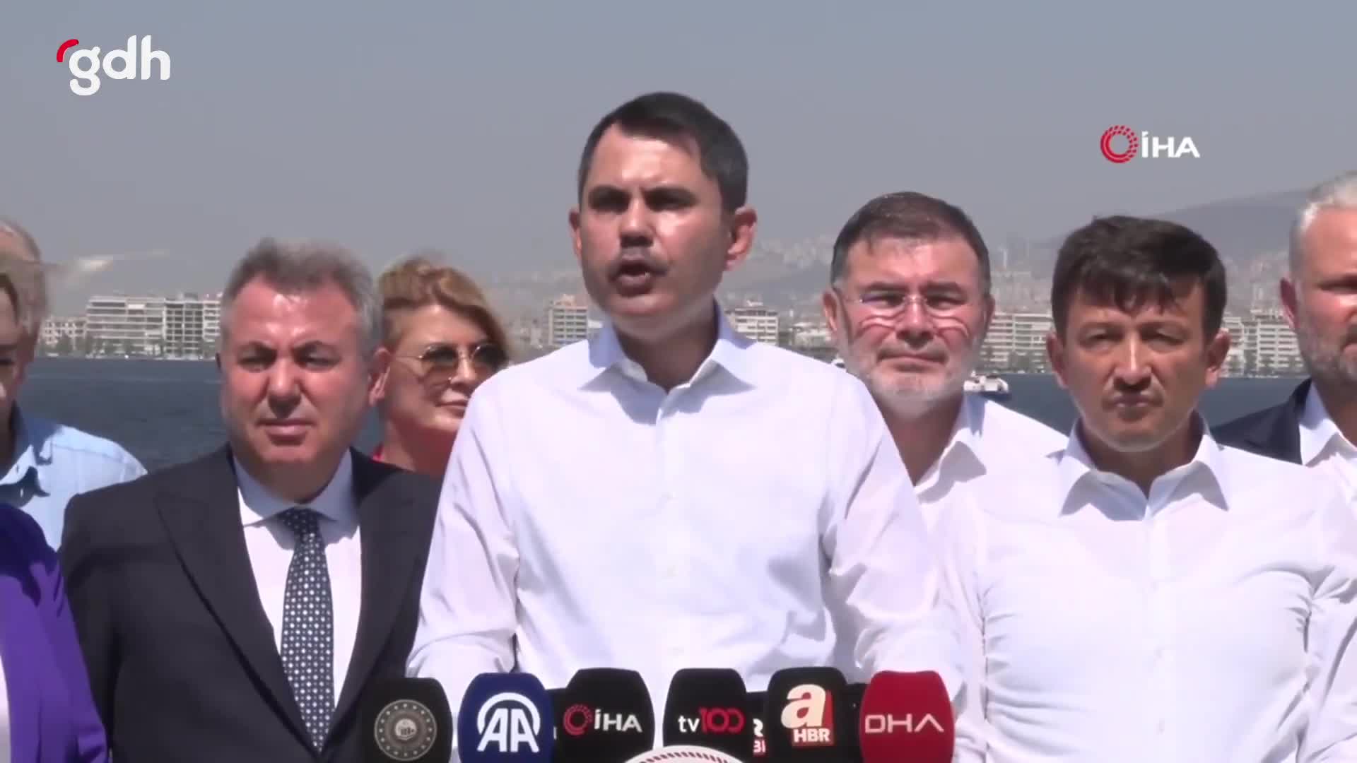 Murat Kurum: İzmir Körfezi için yerel yönetimle istişare edeceğiz