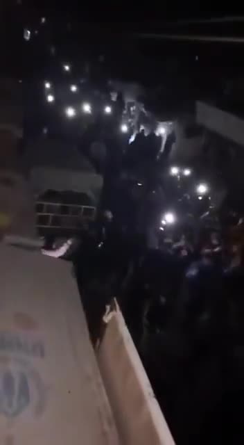 Lazkiye'de rejim karşıtı protesto gösterileri düzenleniyor