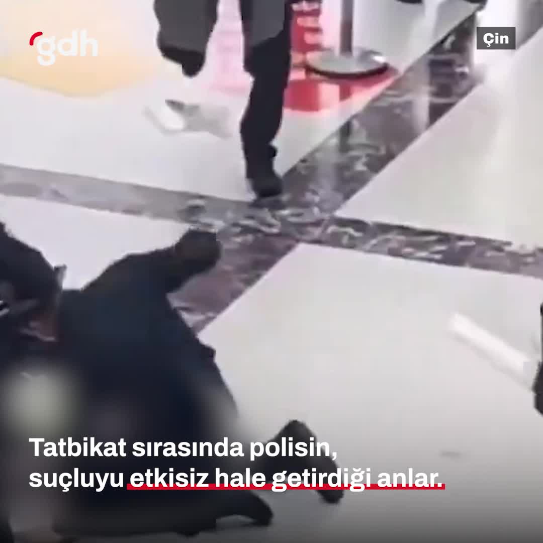 Çin'de polis memurunun suçluyu etkisiz hale getirmesi viral oldu