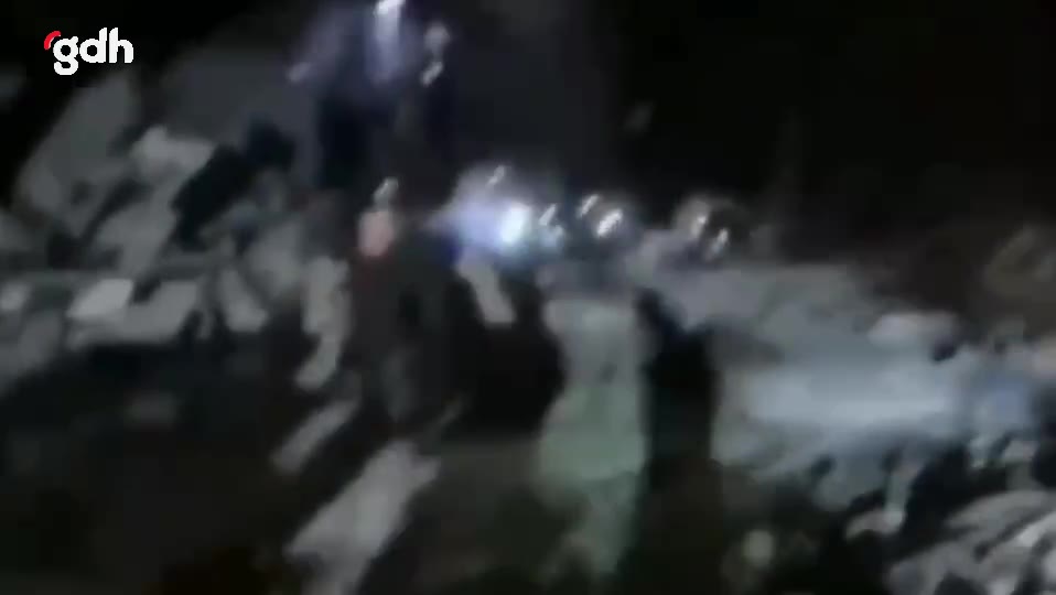 İsrail uçakları Gazze’de sağlık ekiplerini vurdu, savaş suçu!