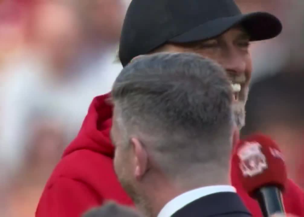 Klopp, Liverpool'un yeni hocası Arne Slot'u destekledi