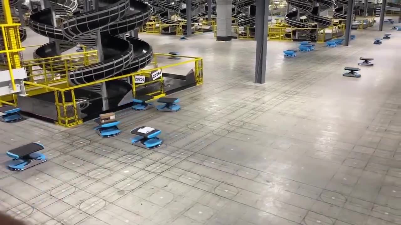 Amazon depolarında kullanılan otonom robotik sistemler