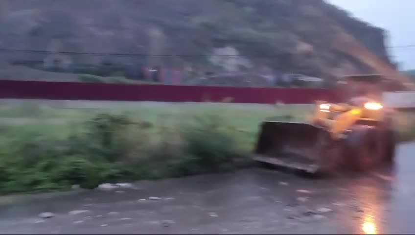 Trabzon'da 150 ton çöp döken Ortahisar Belediyesi'ne 2.6 milyon TL ceza