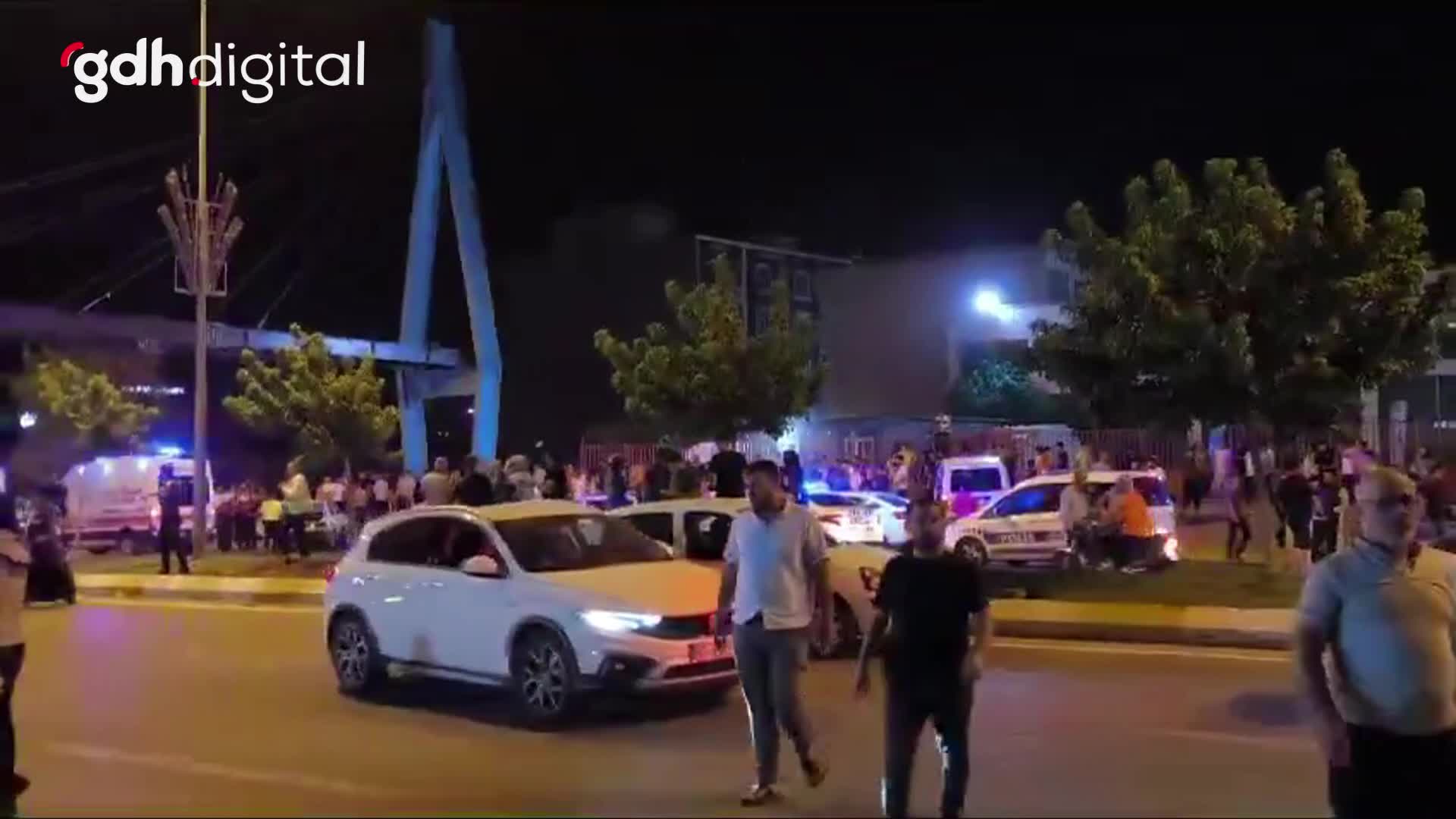 Şanlıurfa'da otomobil kalabalığa daldı: 5 çocuk öldü, 3 ağır yaralı
