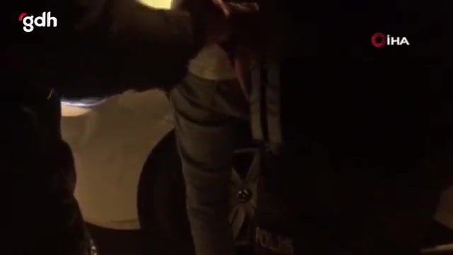 Edirne'de alkollü şahıs, silah gösterip tehdit ederken yakalandı