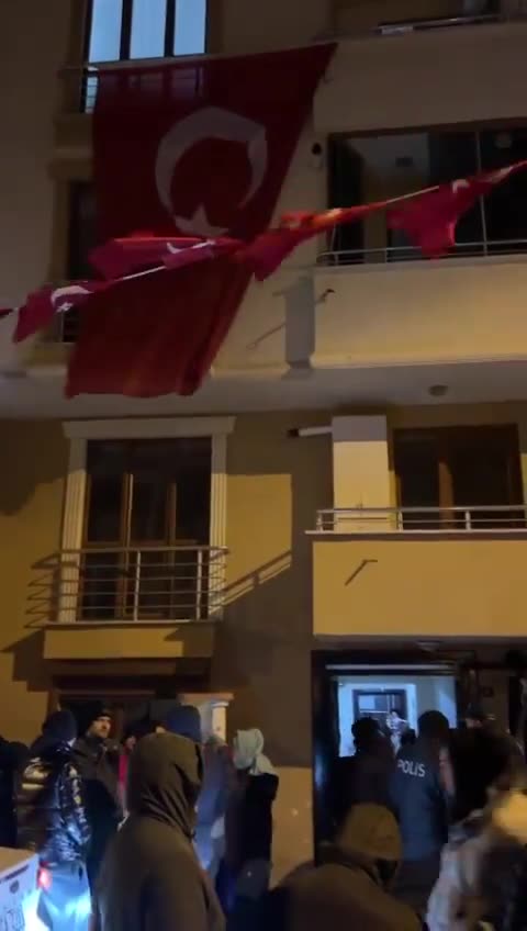 Şehit Uzman Çavuş Ahmet Köroğlu'nun ailesine haberi ulaştı