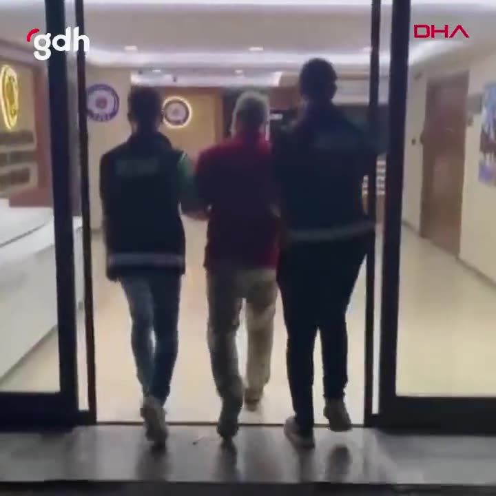 Bıçak parası isteyen doktor hastanede gözaltına alındı!