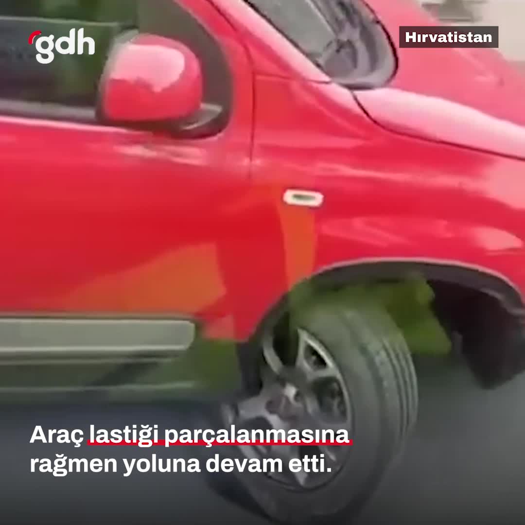 Hırvatistan'da sürücü, otoyolda parçalanmış lastikle ilerliyor