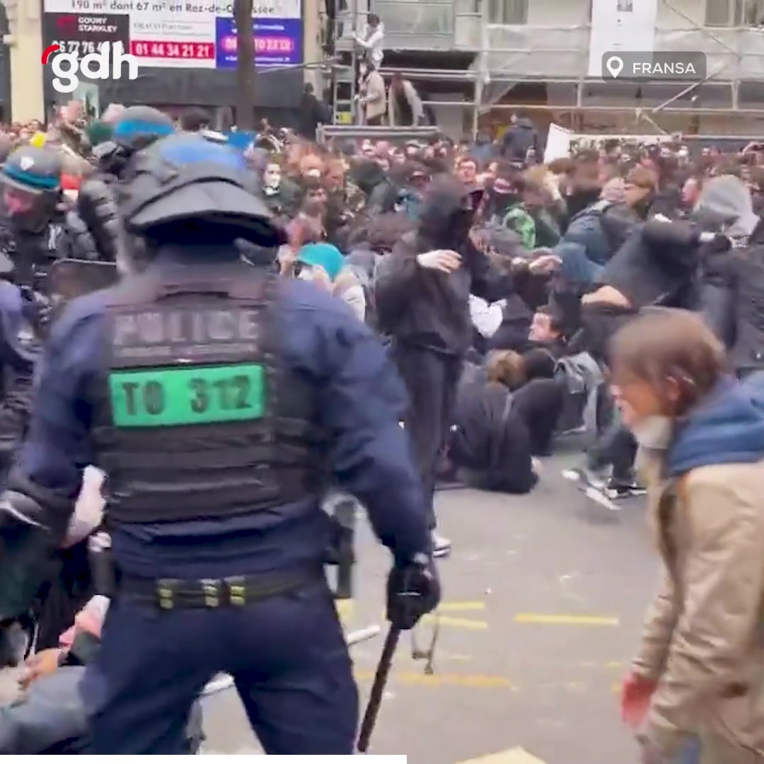 Fransa'da emeklilik reformuna karşı protestolar ve polis şiddeti