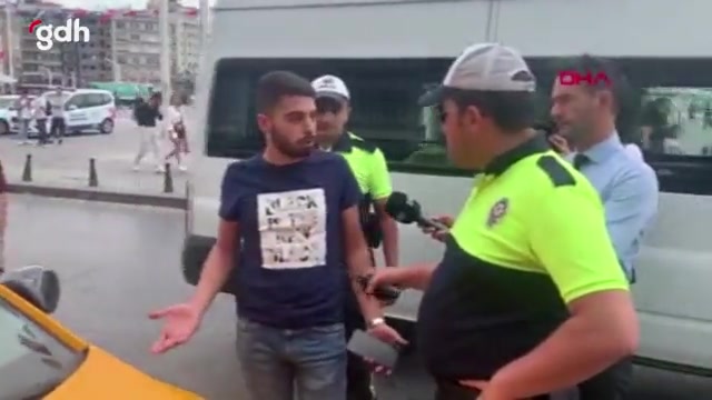 Taksici rezaleti: Polis, yolcuya ne yapmaz?