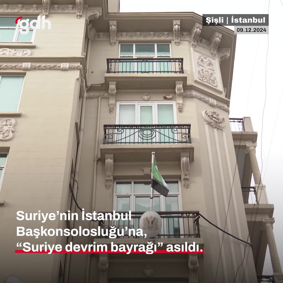 Suriye Konsolosluğu'na "devrim bayrağı" asıldı