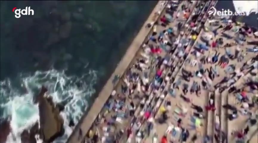 San Sebastian'da aktivistler İsrail'in Gazze'deki soykırımını protesto etti