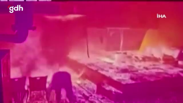 İskenderun'daki demir çelik fabrikasında patlama: 13 yaralı