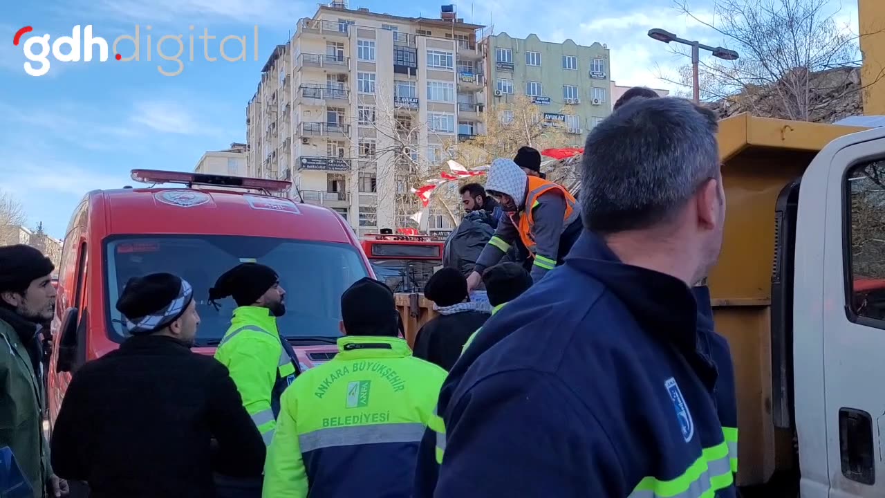 Kahramanmaraş'ta kurtarma ve yardım çalışmaları devam ediyor