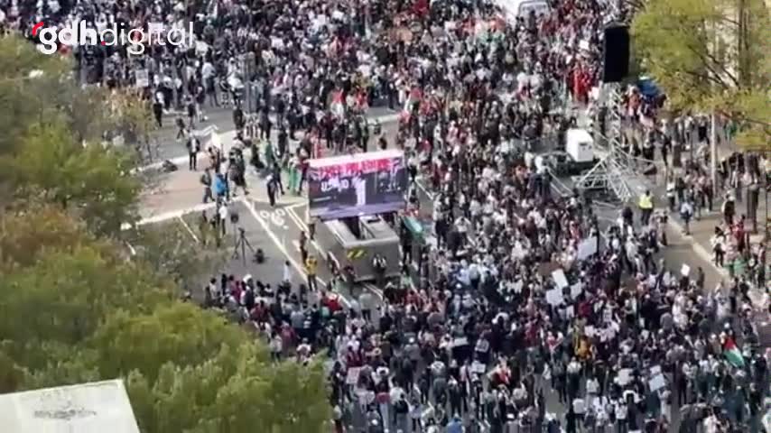 Amerikalılar, Gazze protestosu için Freedom Plaza'da toplandı