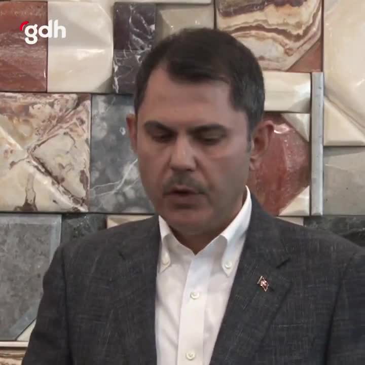 Bakan Kurum: "Polemikler bizim işimiz değil, vatandaşa odaklanıyoruz"