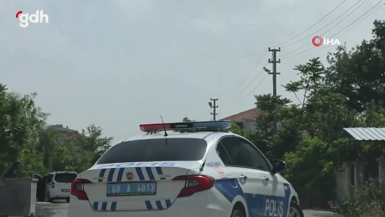 Aksaray'da polislerin üzerine süren araç kaçtı
