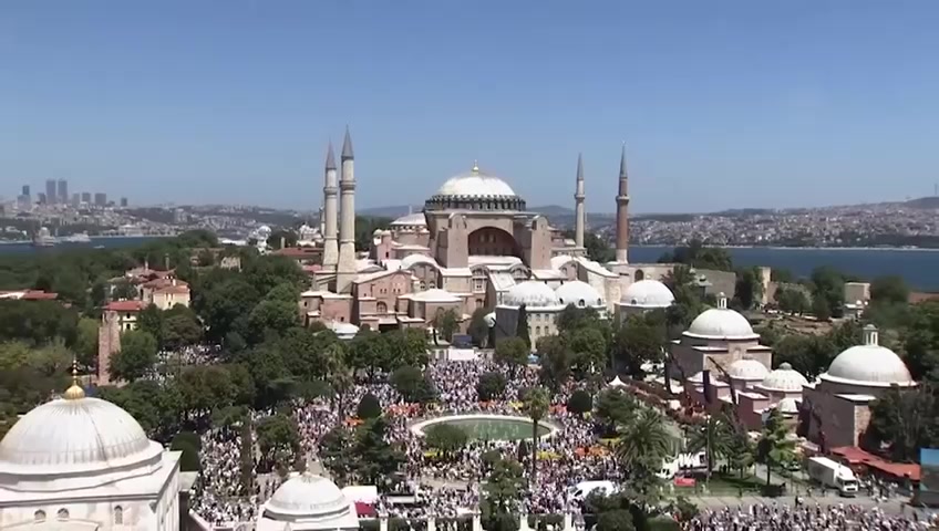Yerlikaya'dan Ayasofya paylaşımı: Ezan bir başka okundu