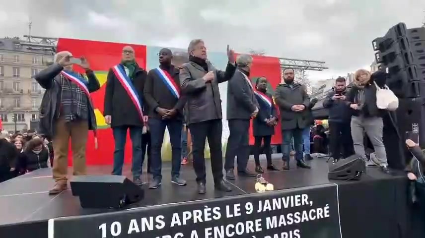 Mélenchon, Fransa'da PKK militanlarına destek veriyor