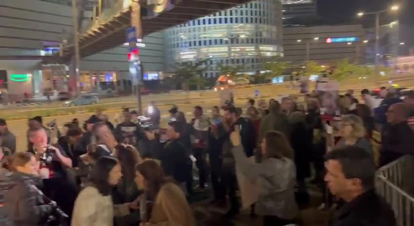 Esir aileleri Netanyahu'yu istifaya çağırdı!