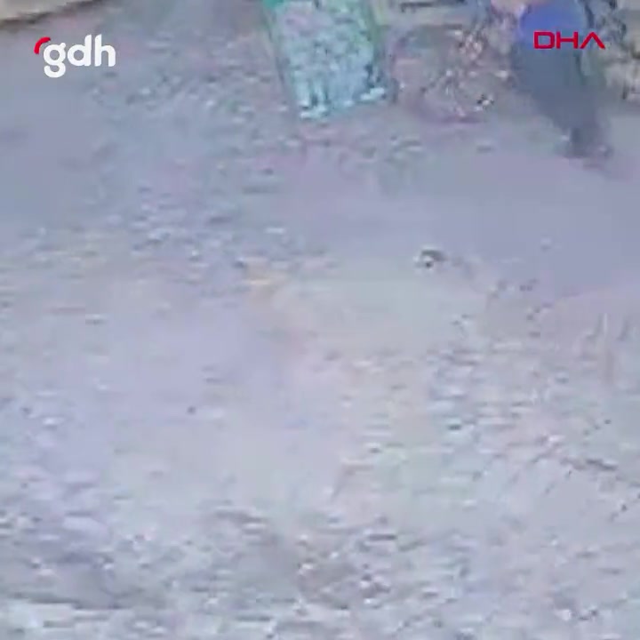 Adana'da Şıhmuz Şaşatlı, caddede bıçaklanarak öldürüldü