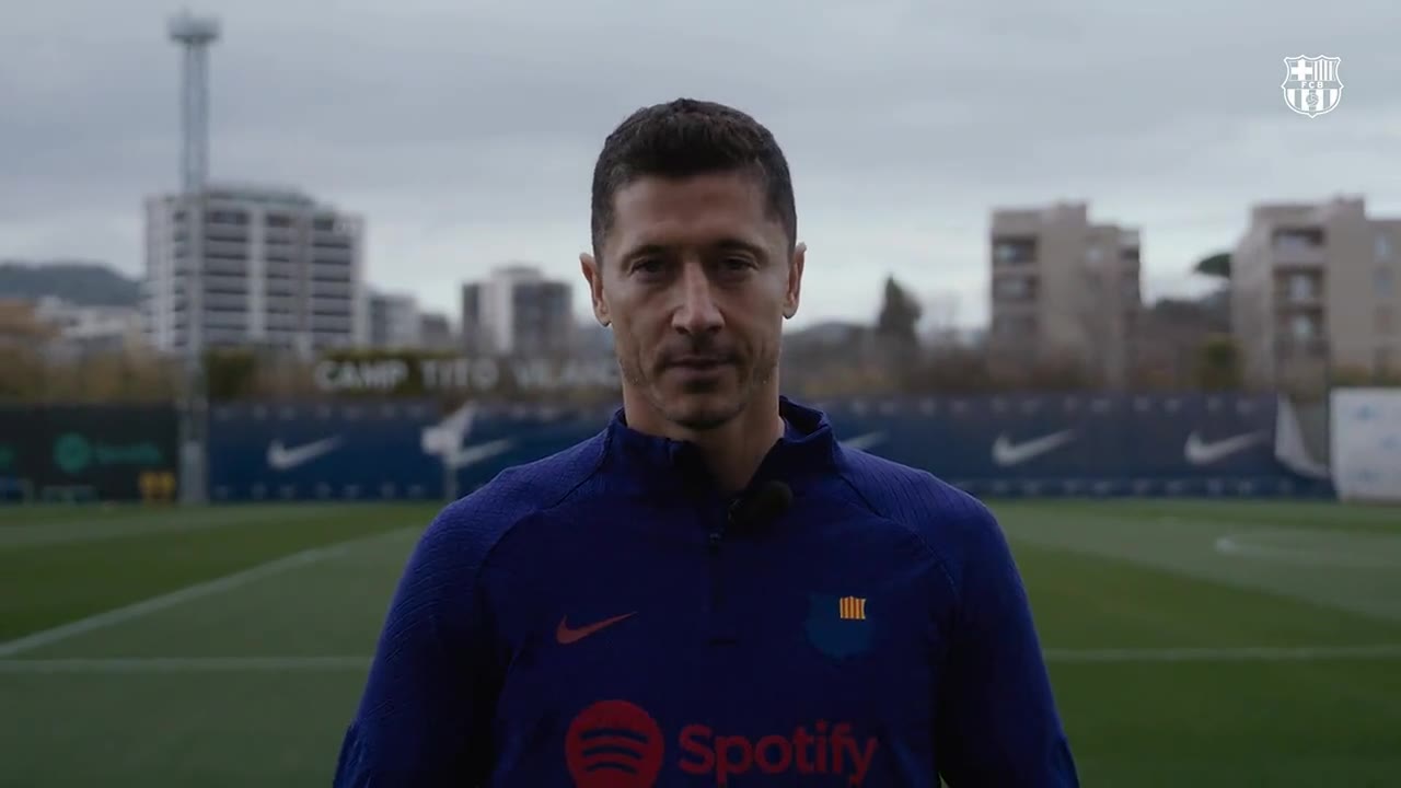 Lewandowski, Türkiye ve Suriye depremzedeleri için bağış istedi
