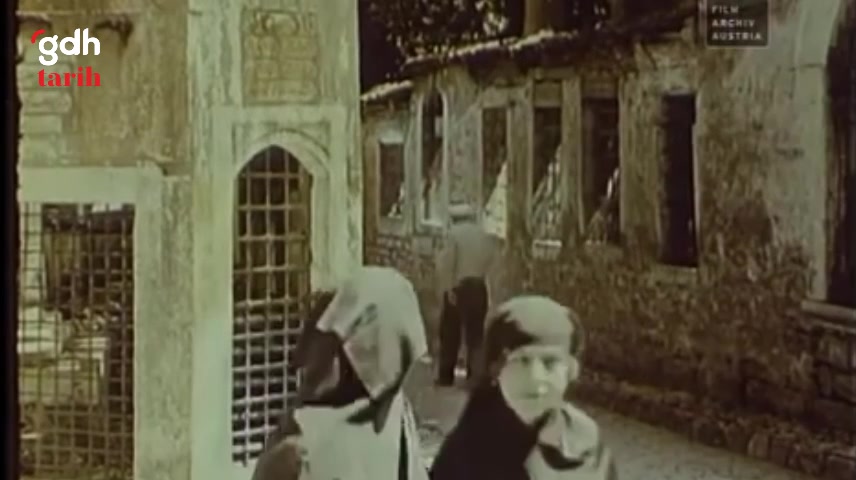 Eyüp Sultan'da 100 yıl önceki Piyerloti ve Cülus yolu görüntüleri