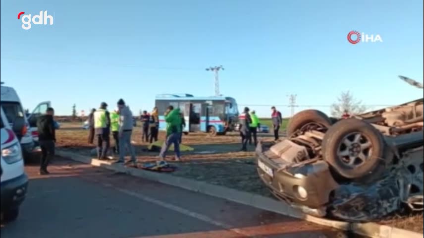 Gaziantep'te öğrenci servisi ile kaza: 1 ölü, 12 yaralı