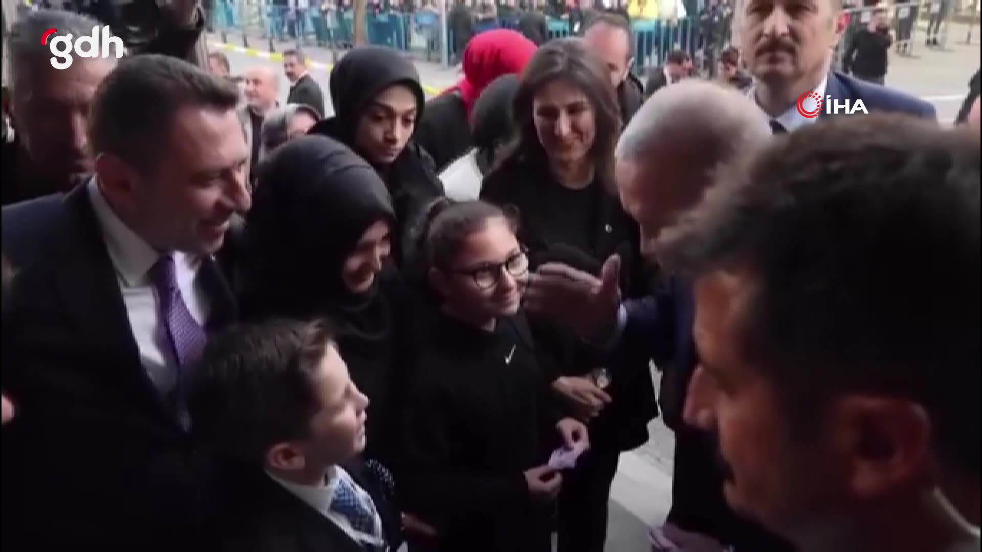 Erdoğan'ın Balıkesir ziyareti ve Sarp Aka ile diyalogu