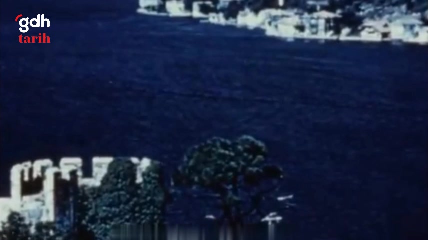 İstanbul'un 70 Yıl Öncesi: Renkli Bir Masal Yolculuğu