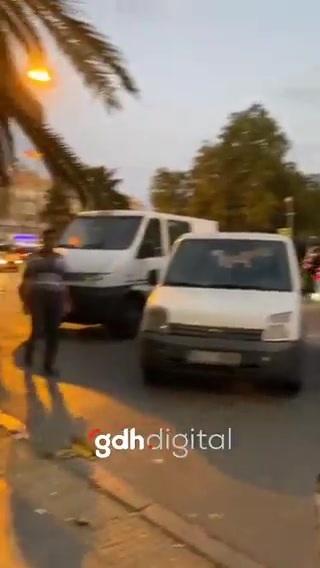 Çöp Yığınları: İstanbul BŞB Önünde, Şehzadebaşı Parkı