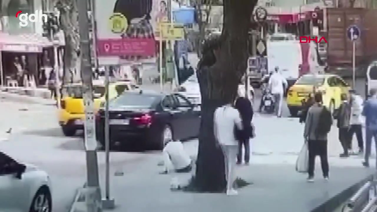 Güngören'de yaya ile taksi şoförü arasında kavga!