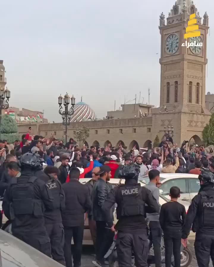 Suriye'den kaçan Suriyeliler Erbil'de devrimi kutluyor