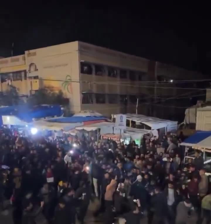 Gazze halkı, 16 ay sonra ateşkesi kutluyor