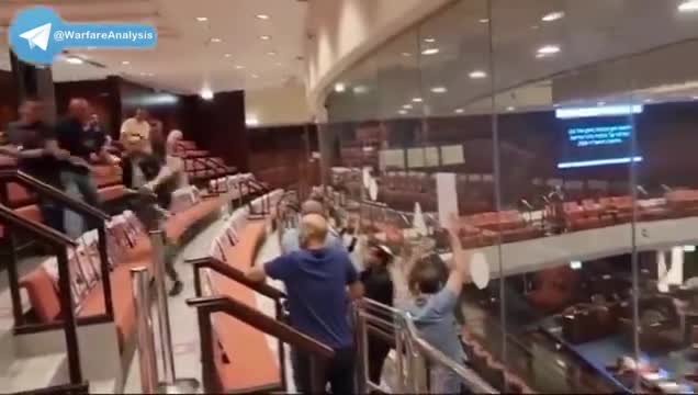 Esir yakınları, Netanyahu hükümetinin istifasını istedi